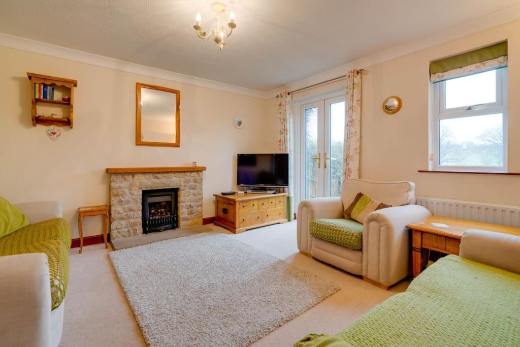 Barley Cottage Whittington  Eksteriør bilde